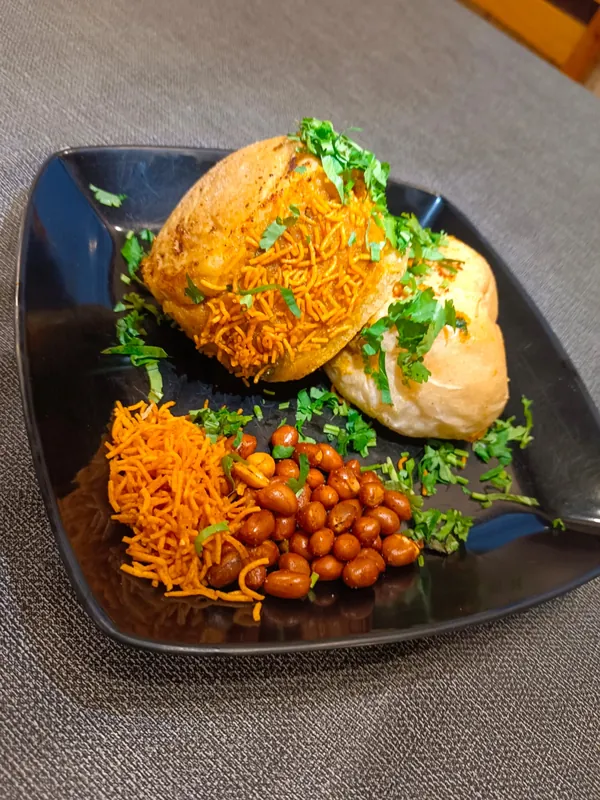 Atithi Restaurant Pattaya в Паттайе — фото 7