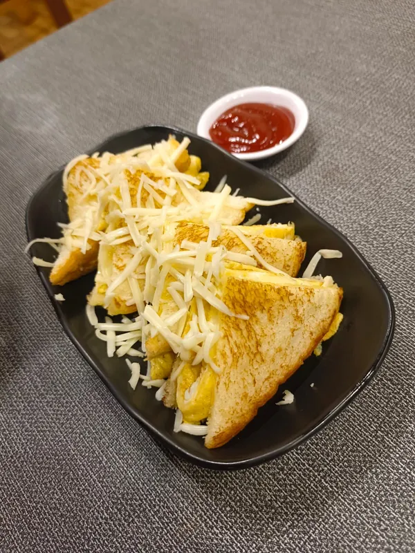 Atithi Restaurant Pattaya в Паттайе — фото 6