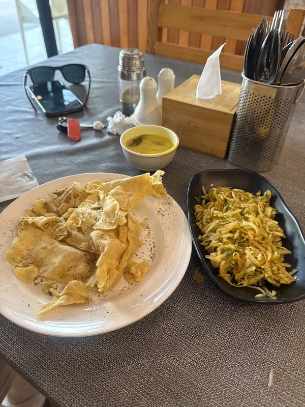 Atithi Restaurant Pattaya в Паттайе — фото 10