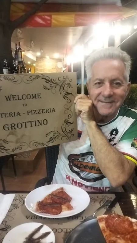 Grottino Pizzeria and Osteria в Паттайе — фото 2